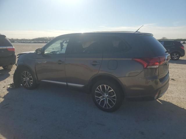 2016 Mitsubishi Outlander SE