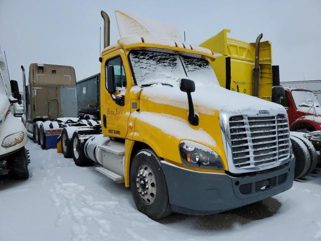 2016 Freightliner Cascadia 125