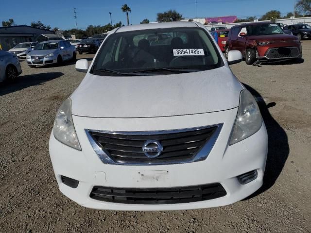 2013 Nissan Versa S