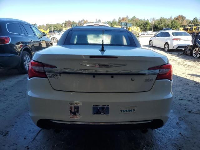 2014 Chrysler 200 Touring