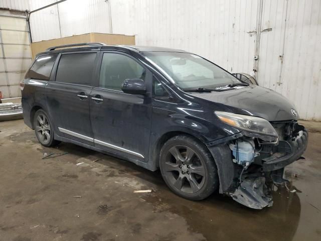 2016 Toyota Sienna SE