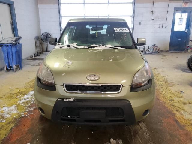 2011 KIA Soul +