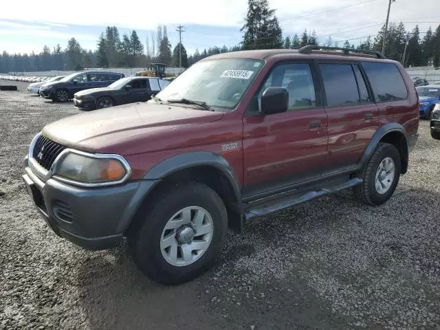 2003 Mitsubishi Montero Sport XLS