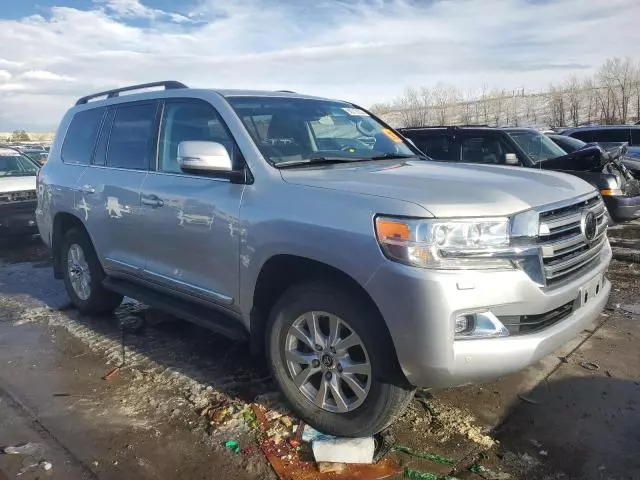 2018 Toyota Land Cruiser