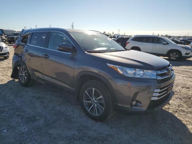 2018 Toyota Highlander SE