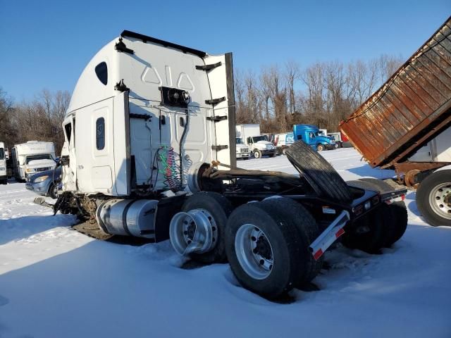 2022 Freightliner Cascadia 126