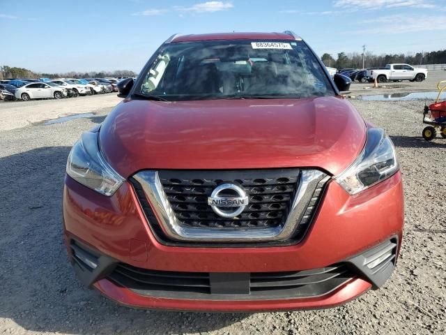 2020 Nissan Kicks SR