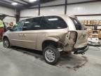 2003 Chrysler Town & Country