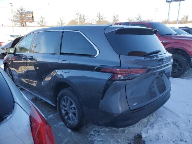 2021 Toyota Sienna LE