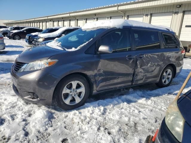 2011 Toyota Sienna LE