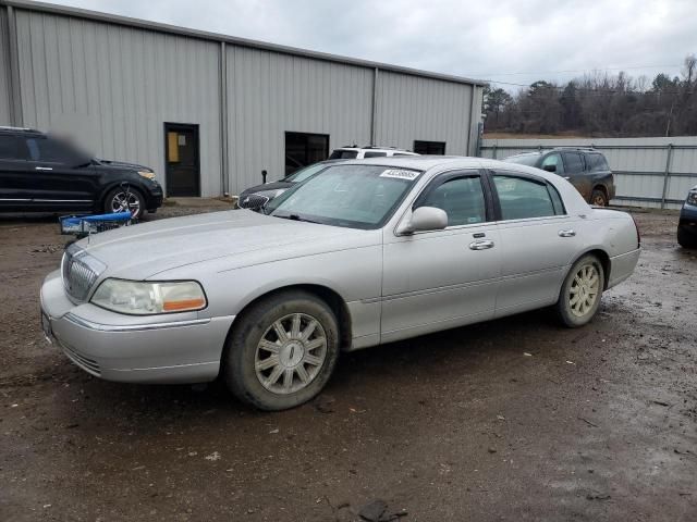 2007 Lincoln Town Car Signature Limited