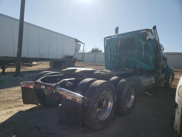 2018 Peterbilt 389