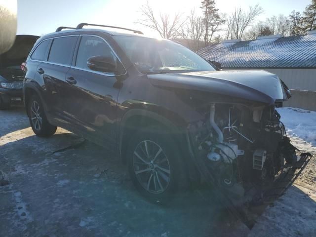 2019 Toyota Highlander SE