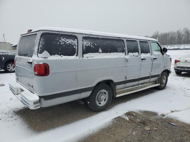 2001 Dodge RAM Wagon B3500