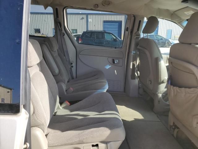 2005 Chrysler Town & Country LX