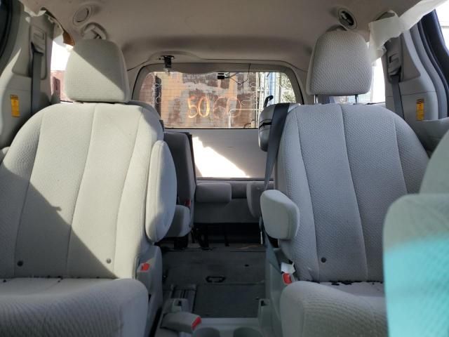 2014 Toyota Sienna LE