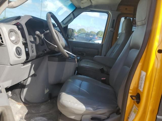 2012 Ford Econoline E250 Van