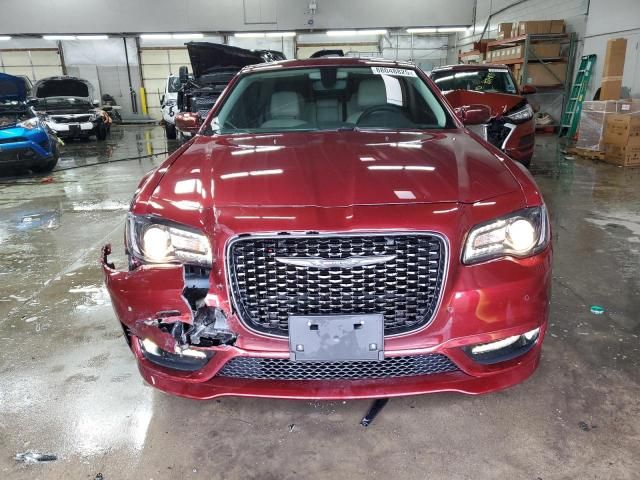 2023 Chrysler 300 Touring L