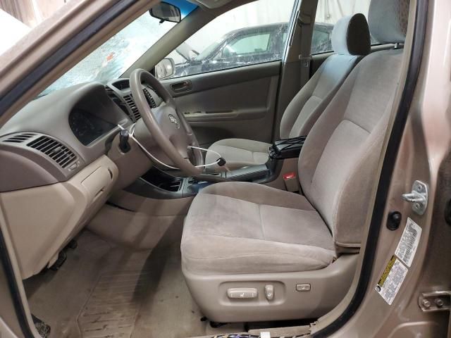 2004 Toyota Camry LE