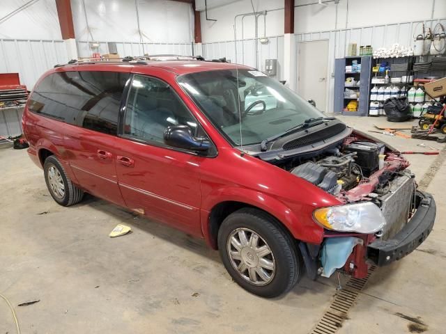 2005 Chrysler Town & Country Limited