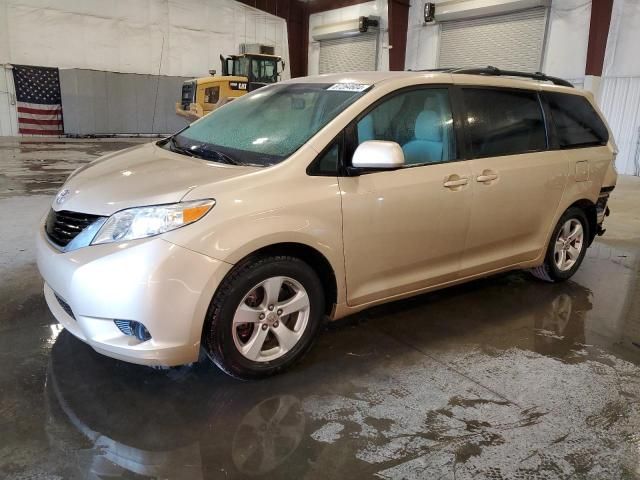 2011 Toyota Sienna LE