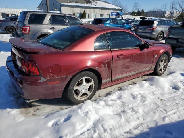 2004 Ford Mustang