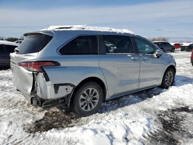 2021 Toyota Sienna LE