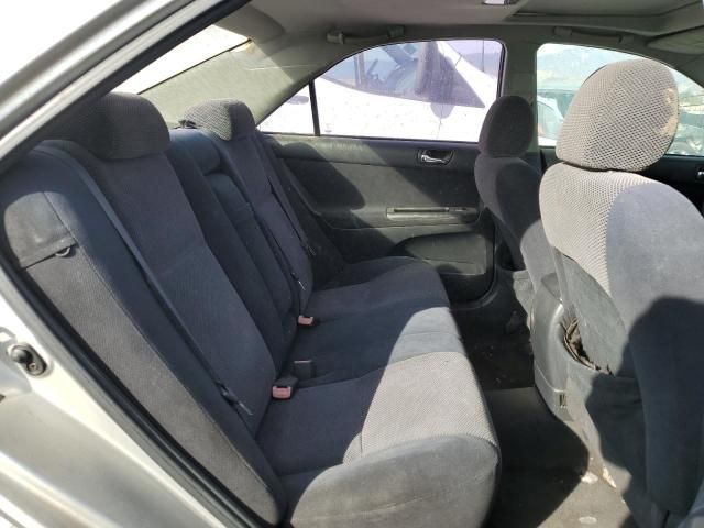 2004 Toyota Camry LE