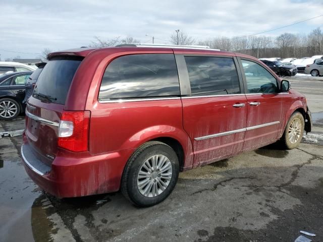 2013 Chrysler Town & Country Limited