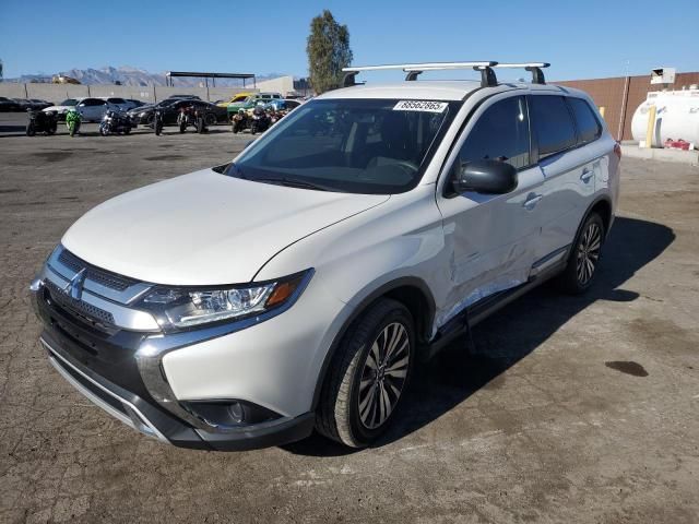 2019 Mitsubishi Outlander SE