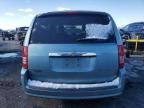 2010 Chrysler Town & Country LX