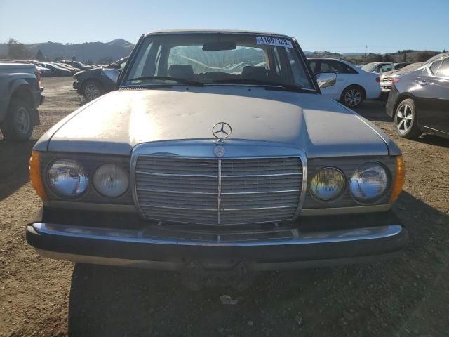 1981 Mercedes-Benz 240 D