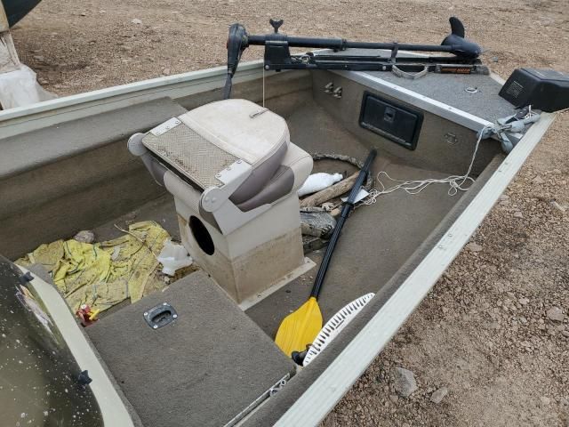 2002 Polaris Boat