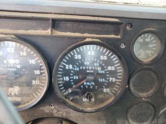 1996 Mack 600 CH600