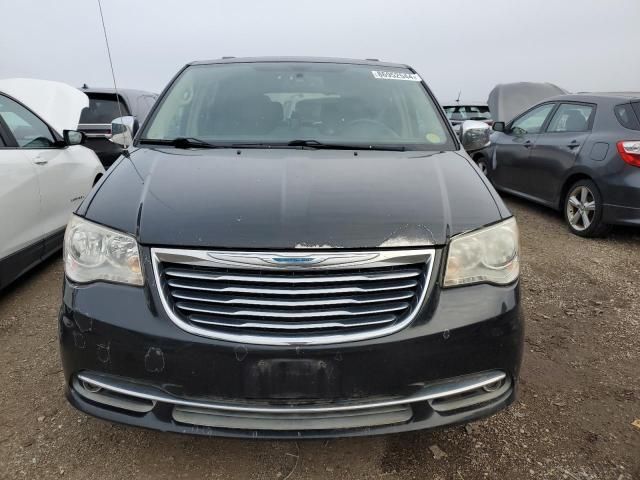 2013 Chrysler Town & Country Touring L