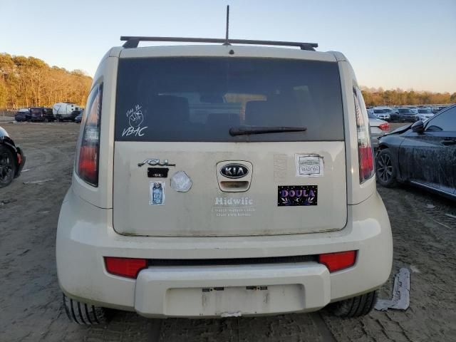 2011 KIA Soul +