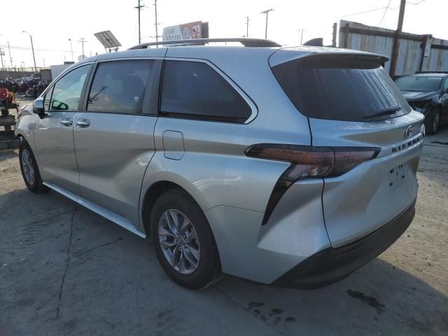 2024 Toyota Sienna XLE