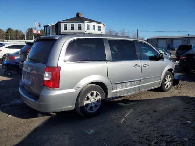 2013 Chrysler Town & Country Touring