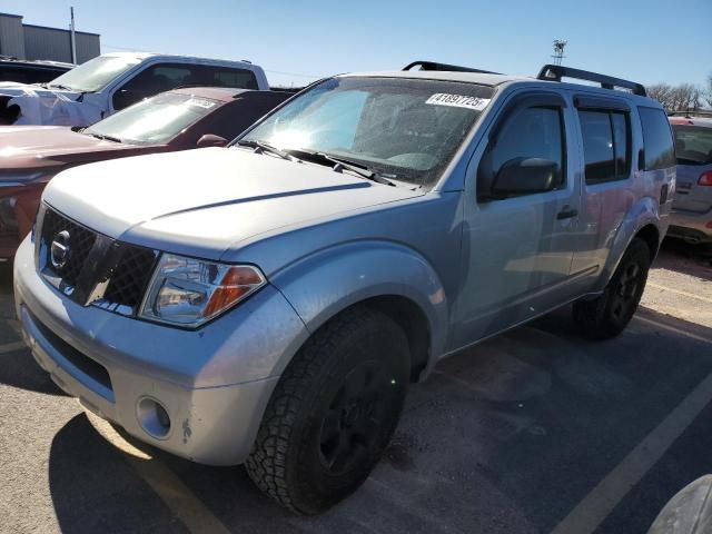 2006 Nissan Pathfinder LE