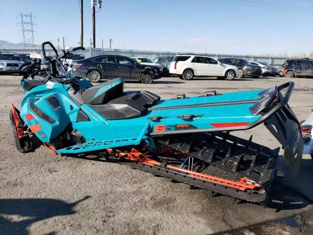 2019 Bombardier Snowmobile