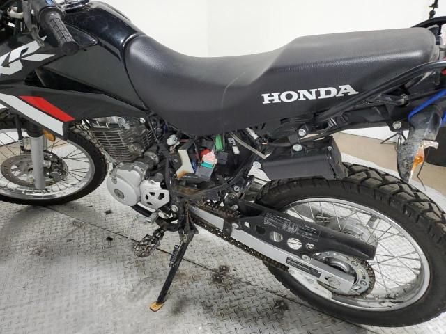 2023 Honda XR150L E