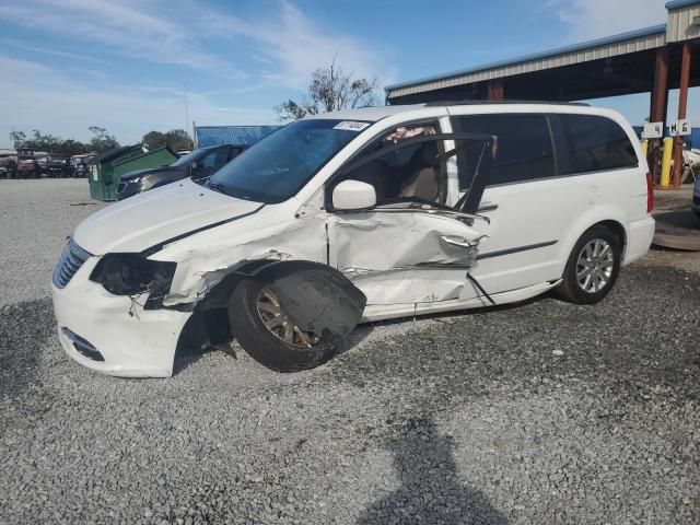 2016 Chrysler Town & Country Touring