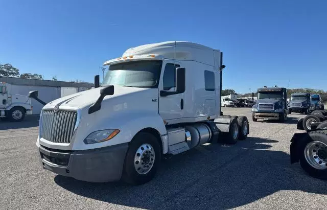 2018 International LT625