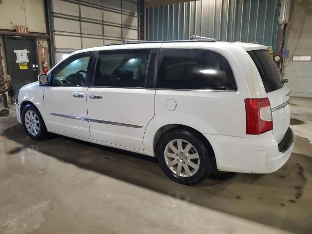 2016 Chrysler Town & Country Touring