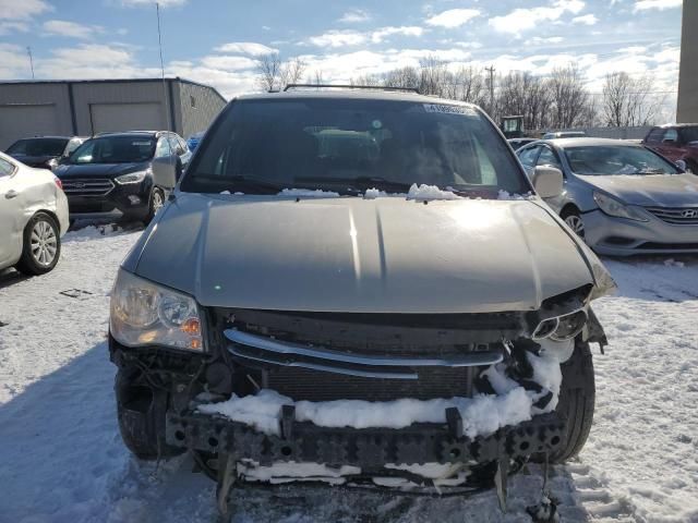 2013 Chrysler Town & Country Touring