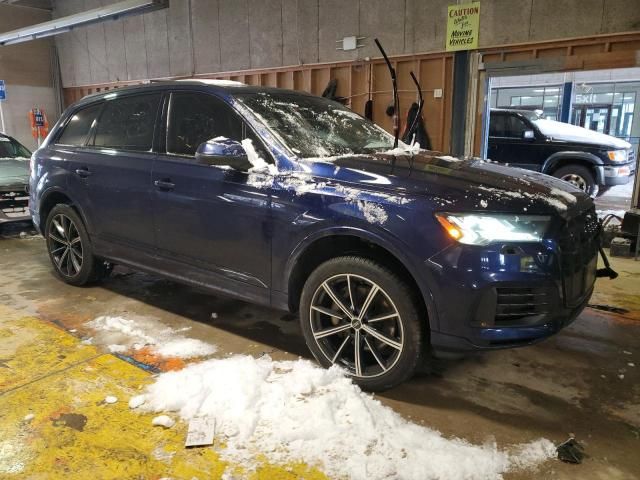 2021 Audi Q7 Prestige