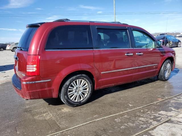 2010 Chrysler Town & Country Limited