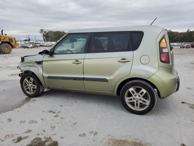 2011 KIA Soul +