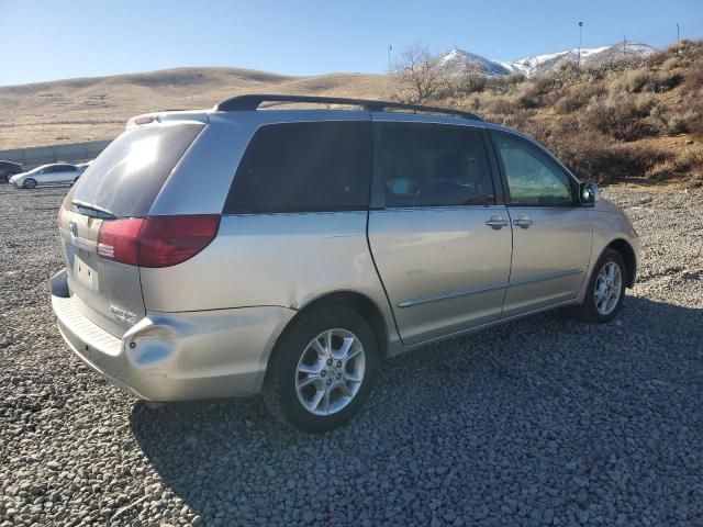 2004 Toyota Sienna XLE