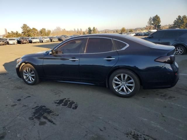 2017 Infiniti Q70 Hybrid